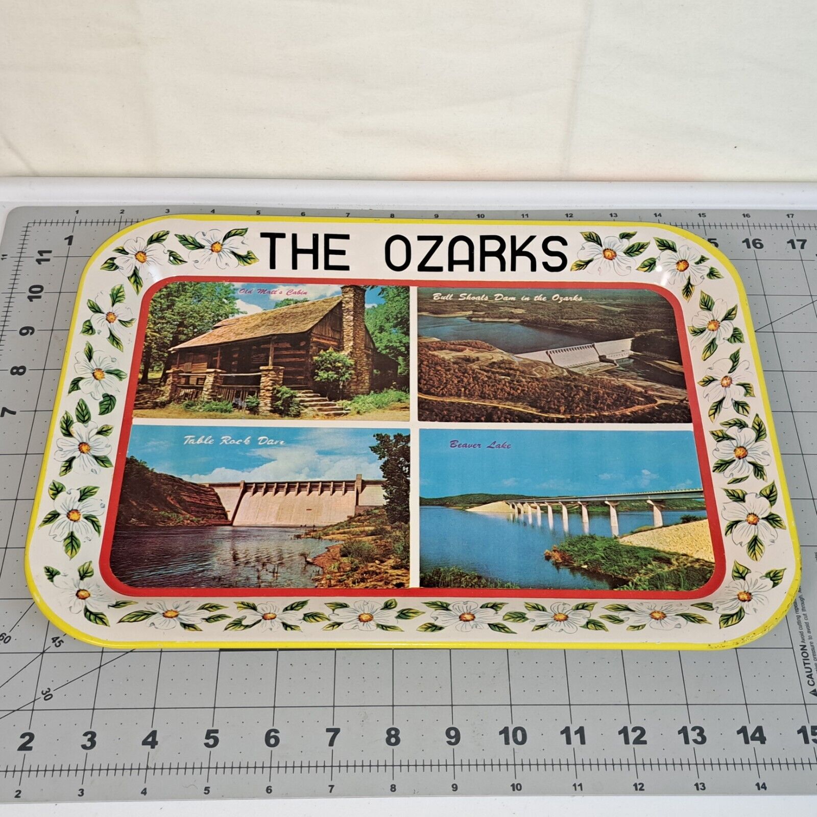 Vintage Made In Japan Serving Tray “ The OZARKS” Features Famous Tourist 13.5x10