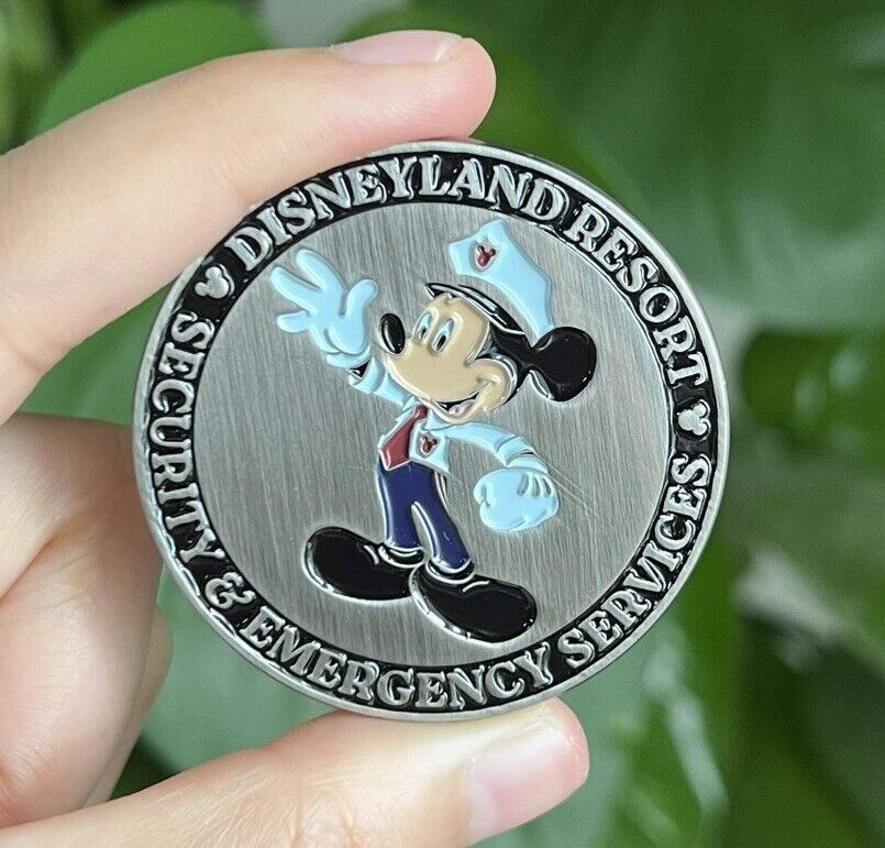 NEW Disneyland Security Challenge Coin - Security Mickey-5 Keys to Success