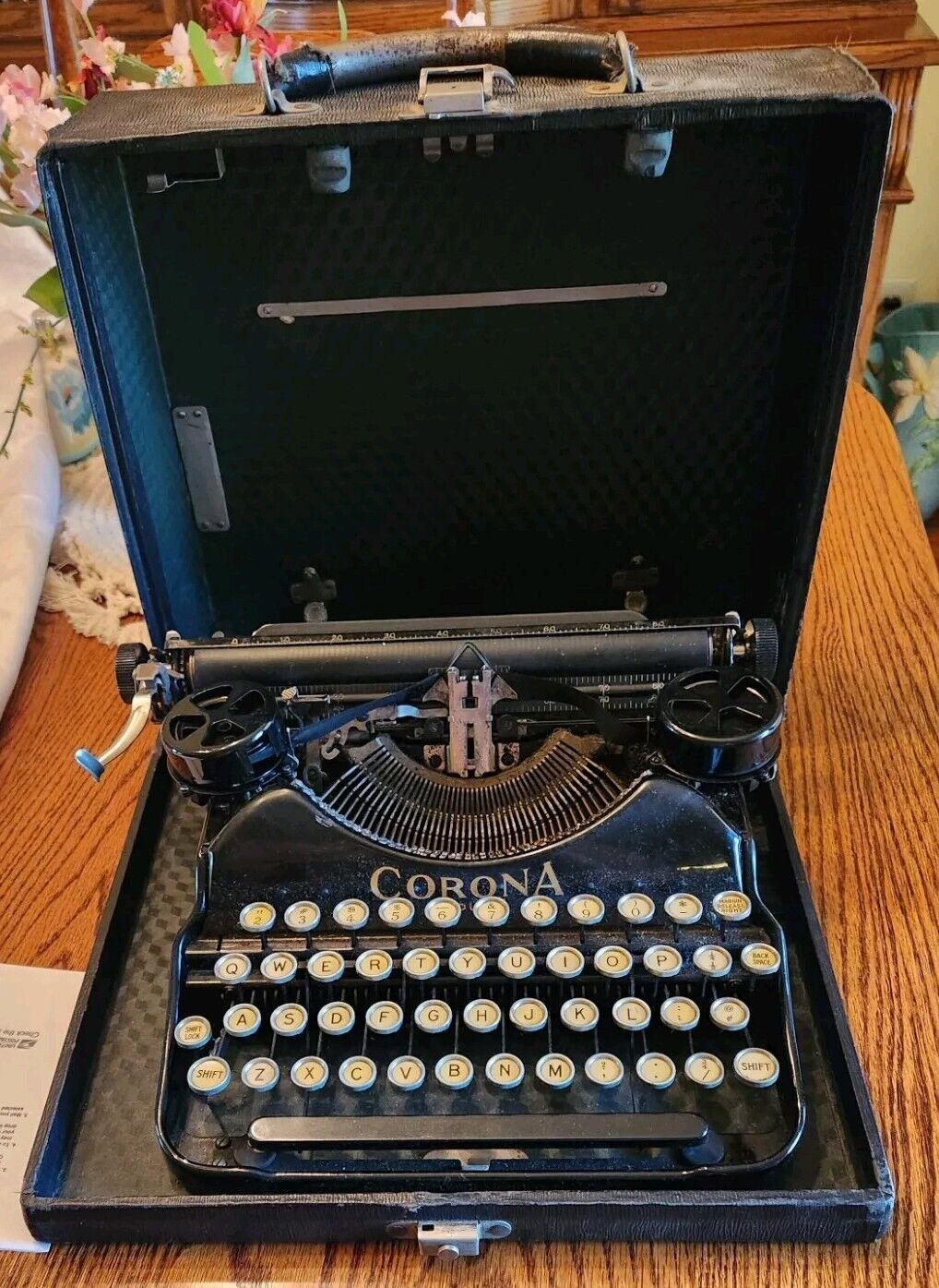 Antique 1920s CORONA FOUR PORTABLE TYPEWRITER With Original Case - Works 