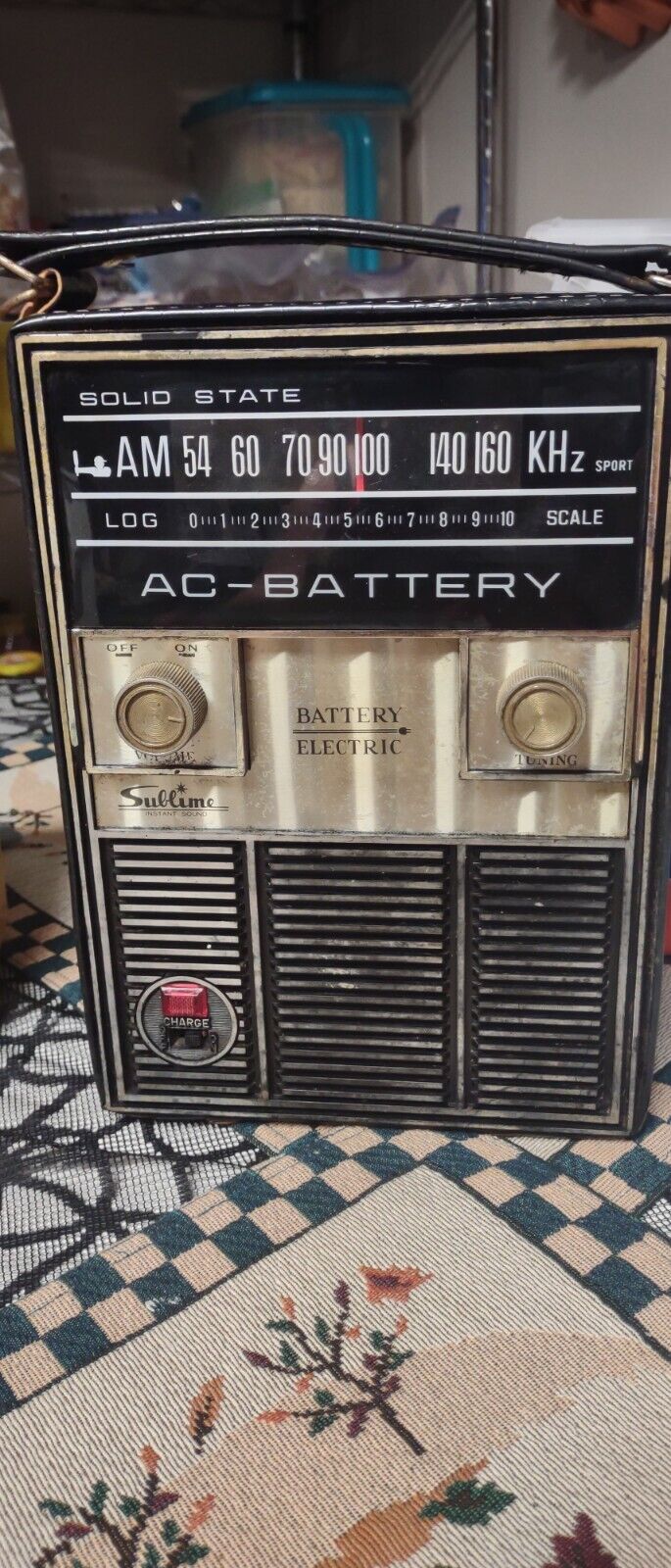 Vintage Soild State Sumblime  Portable Radio