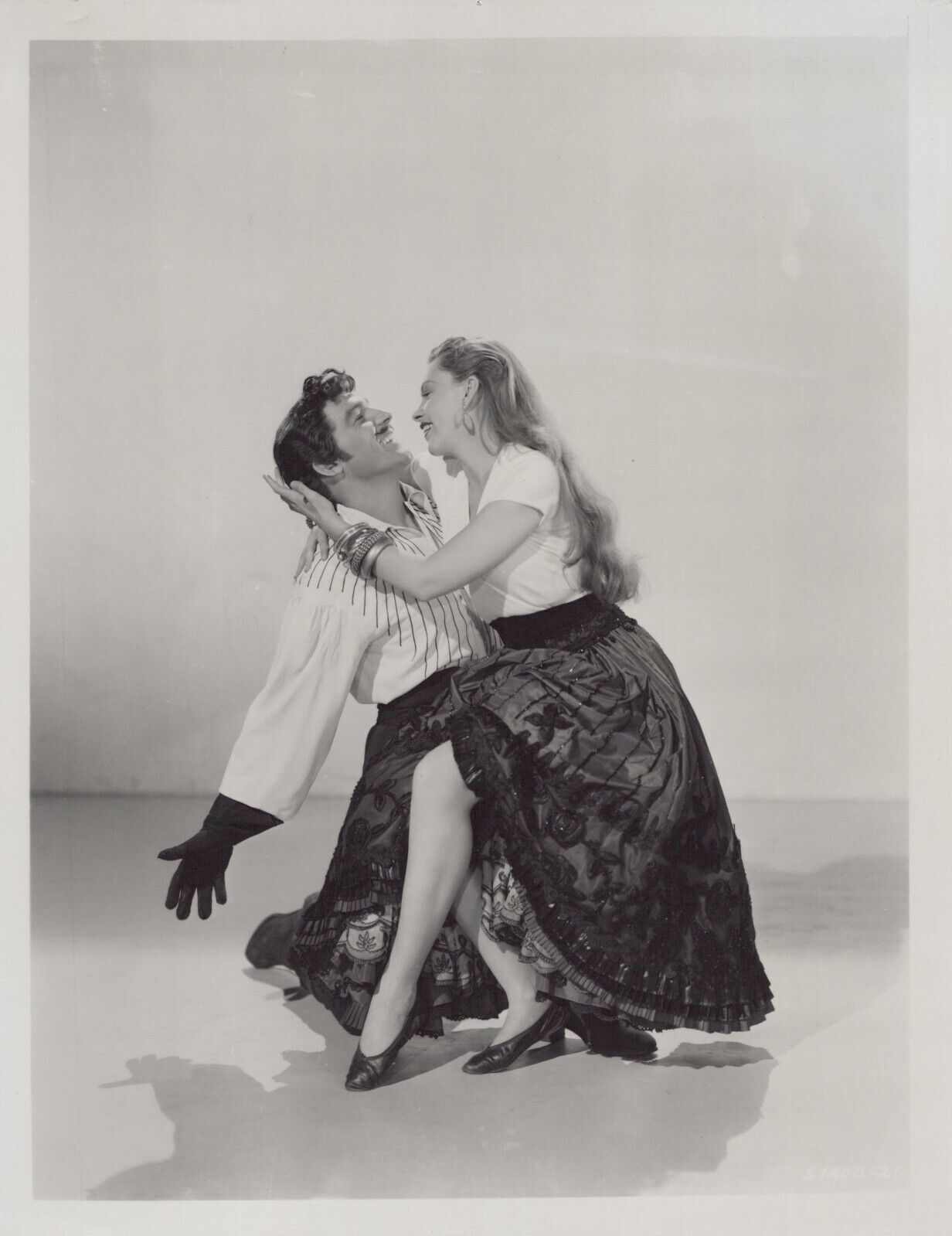 HOLLYWOOD BEAUTY JUDY GARLAND + GENE KELLY STUNNING PORTRAIT 1950s Photo C23