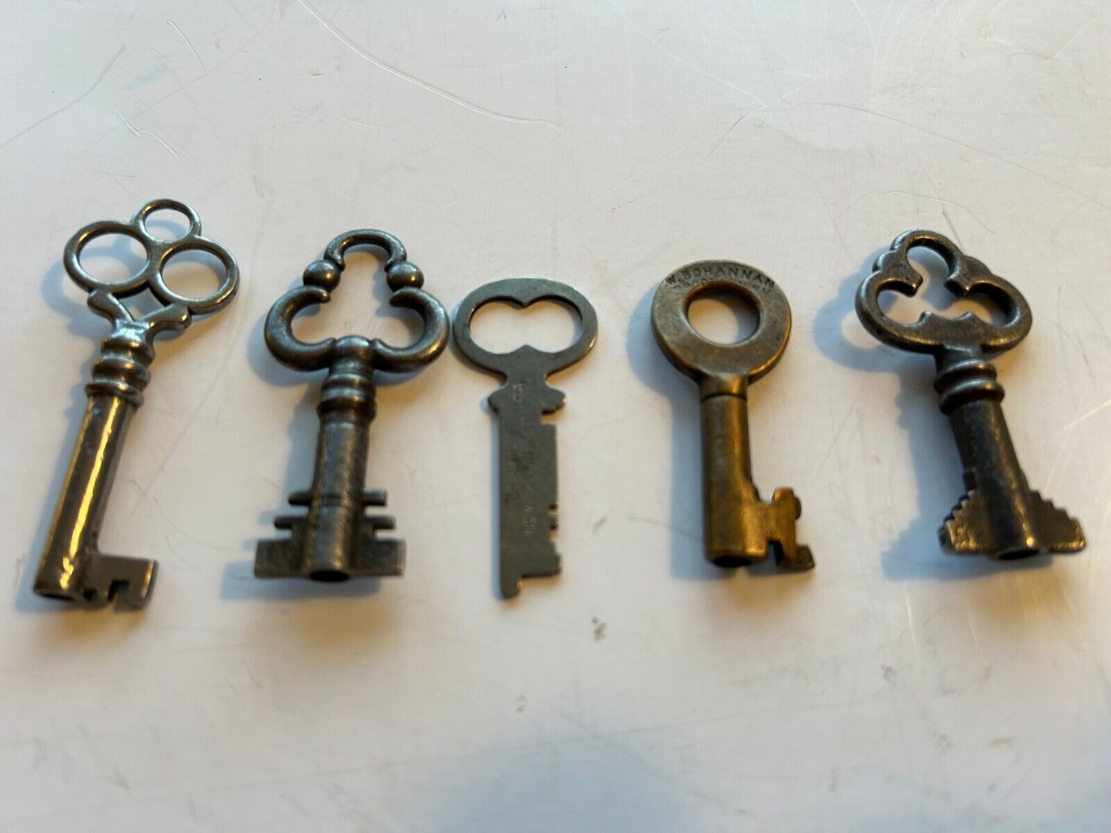 VTG Hollow Barrel Cabinet Keys, 1 Brass, 3 Steel, 1 Corbin From New Britain, CT