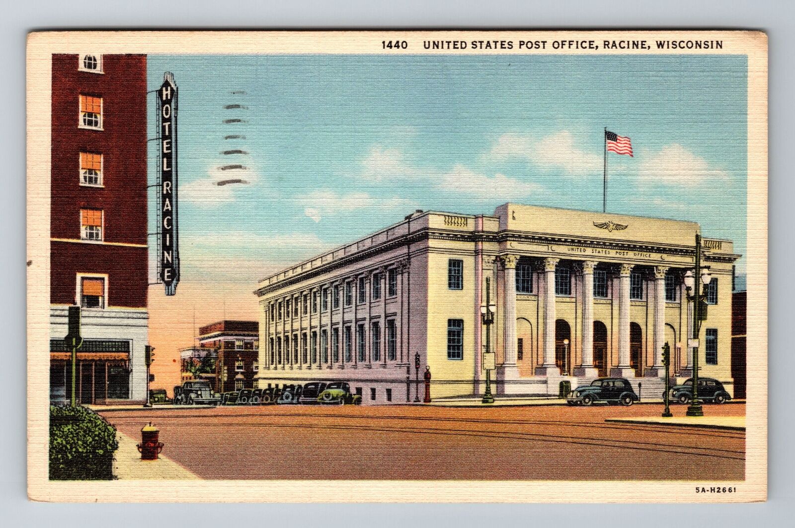 Racine, WI-Wisconsin, Post Office & Hotel Racine c1946 Souvenir Vintage Postcard