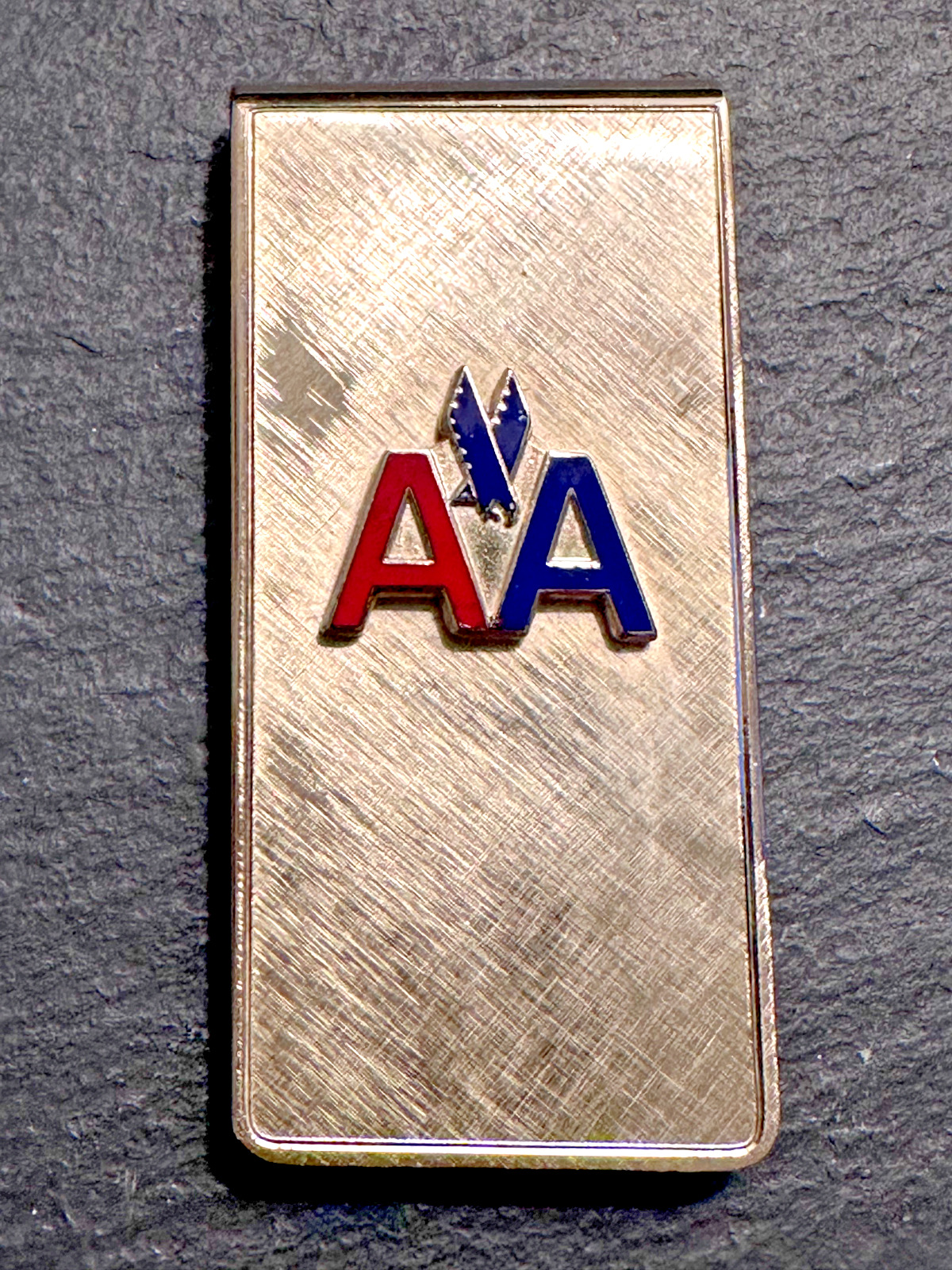 VINTAGE AMERICAN AIRLINES AA GOLD TONE LOGO MONEY CLIP D127