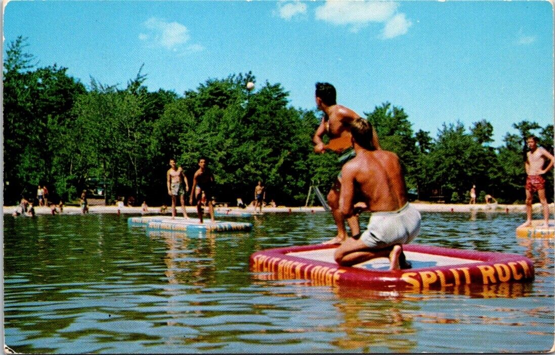 Lake Harmony PA Aquaball Split Rock Lodge Club Water Sport postcard IQ6