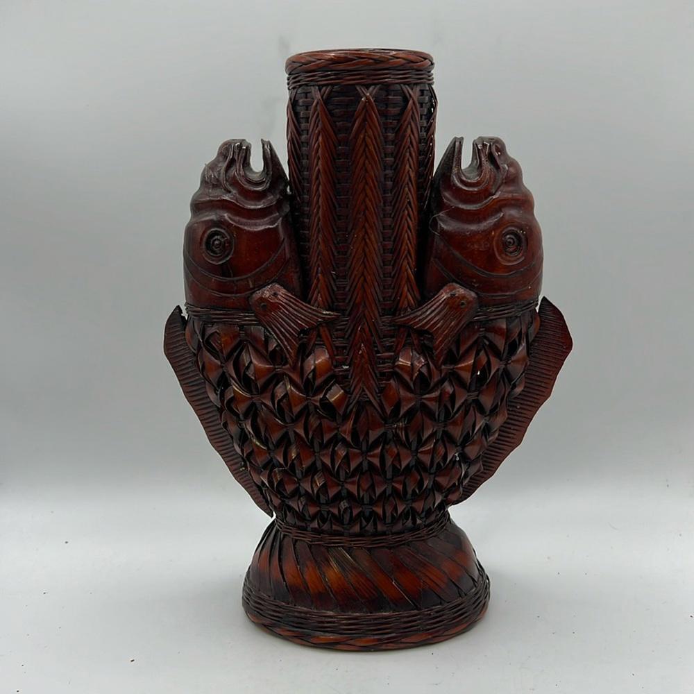 Shanghai Handicrafts Wicker Fishes Chinese Fish Vase Red Brown