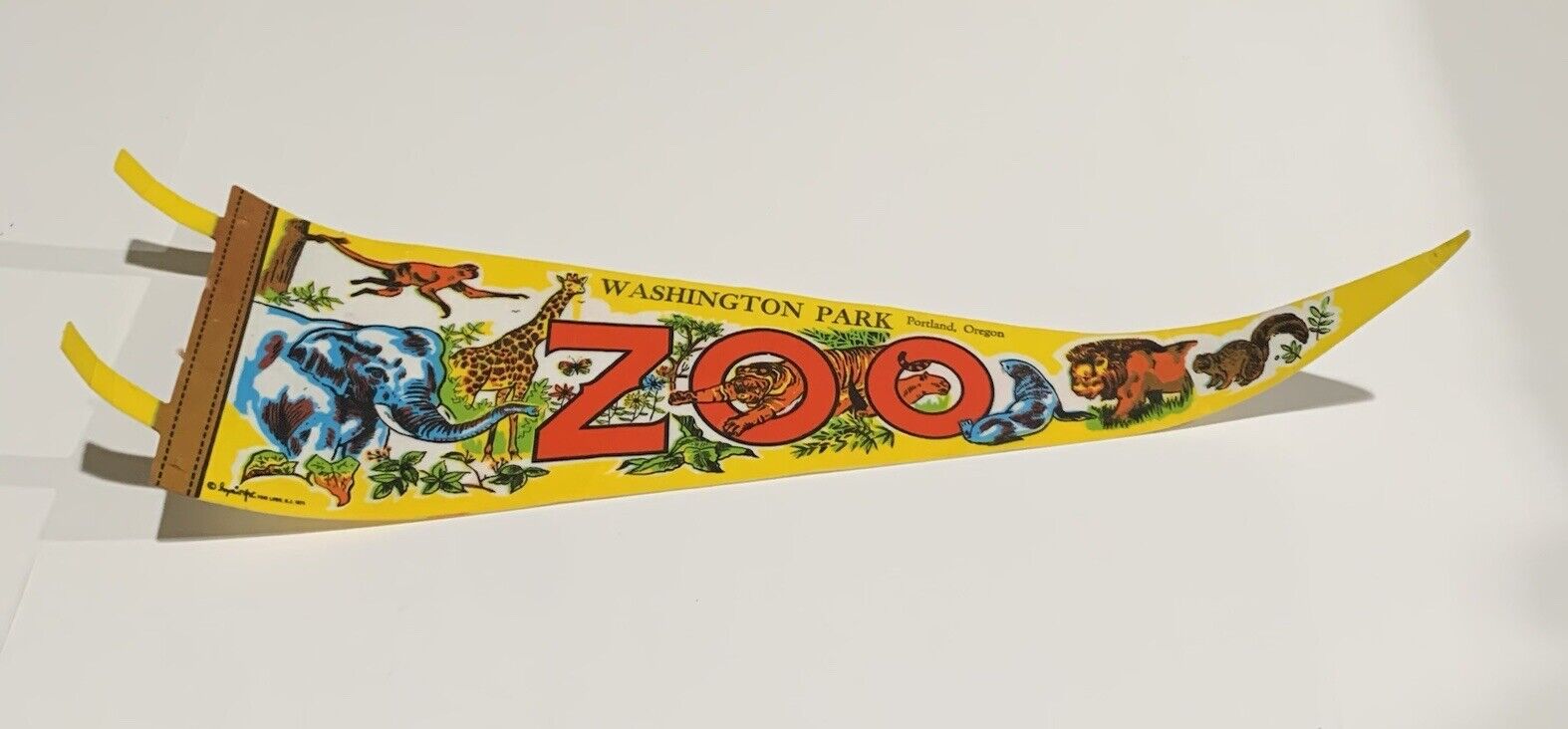 Vintage Souvenir Pennant Flag Washington Park Zoo Portland Oregon 1970s