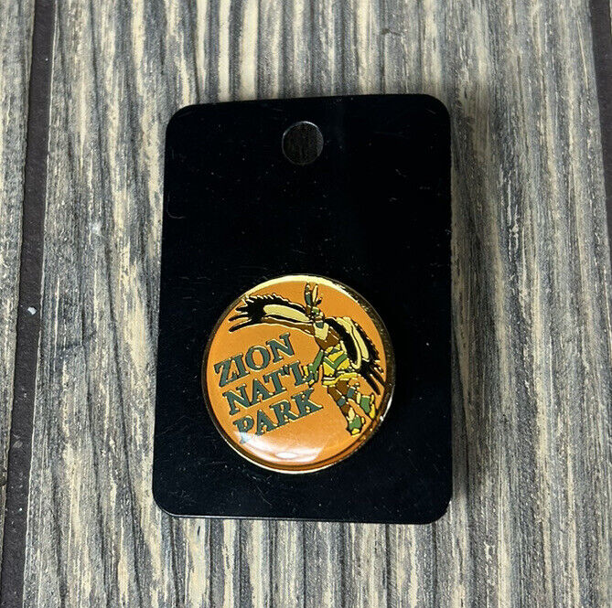 Vintage Zion Nat’l Park Round Pin Souvenir 1 1/8”