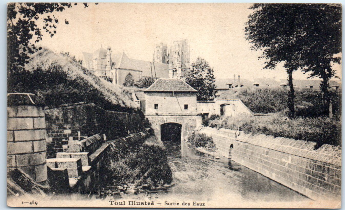 Postcard - Toul Illustrated, Exiting the Waters - Toul, France