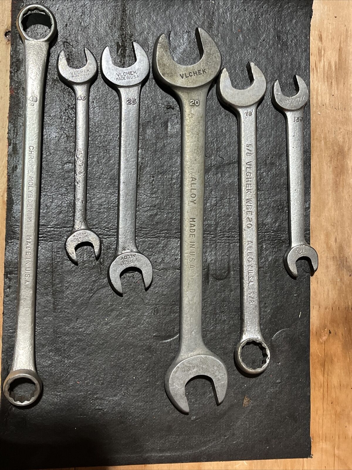 (6) vlchek wrenches- 15,18,20,25,46 & 48