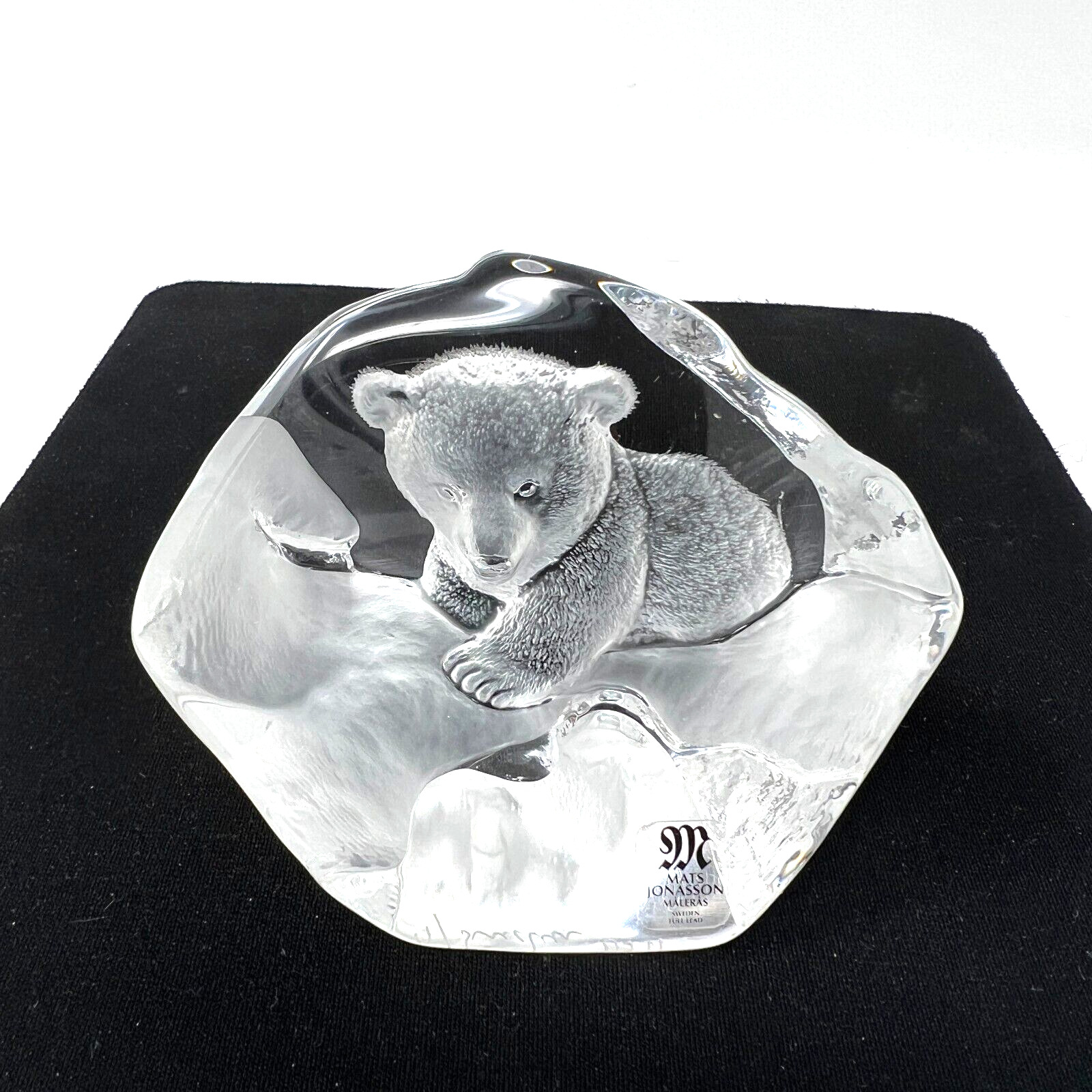 Mats Jonasson Sweden Full Lead Maleras Crystal Paperweight Signed Number 3549?