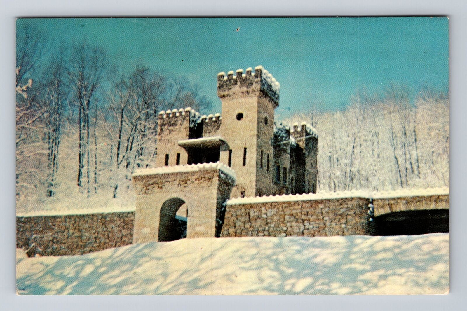 Loveland OH-Ohio, Chateau Laroche, Private Castle Museum, Vintage Postcard