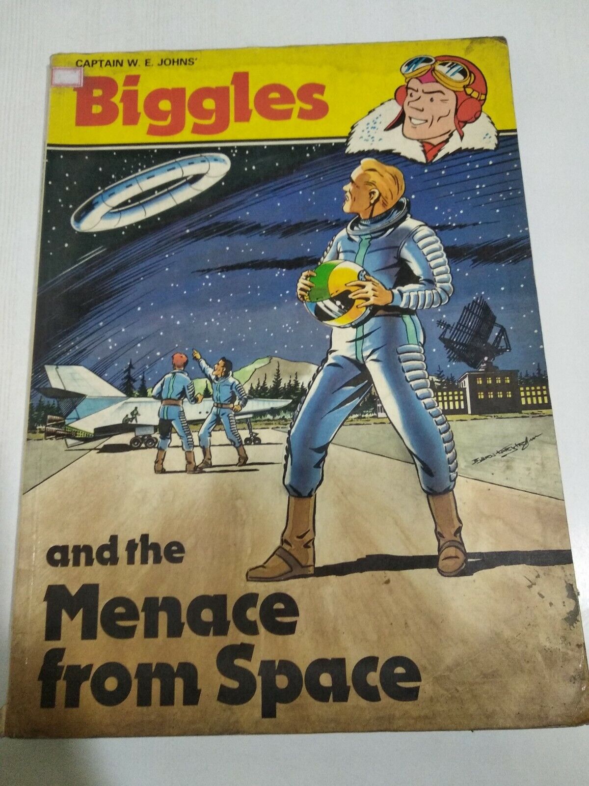 BIGGLES & MENACE FROM SPACE Rare VINTAGE Comic BELGIUM 1981