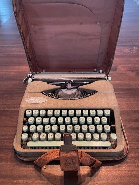 Vintage 50s 60s HERMES ROCKET Green Portable Typewriter Leather Case 