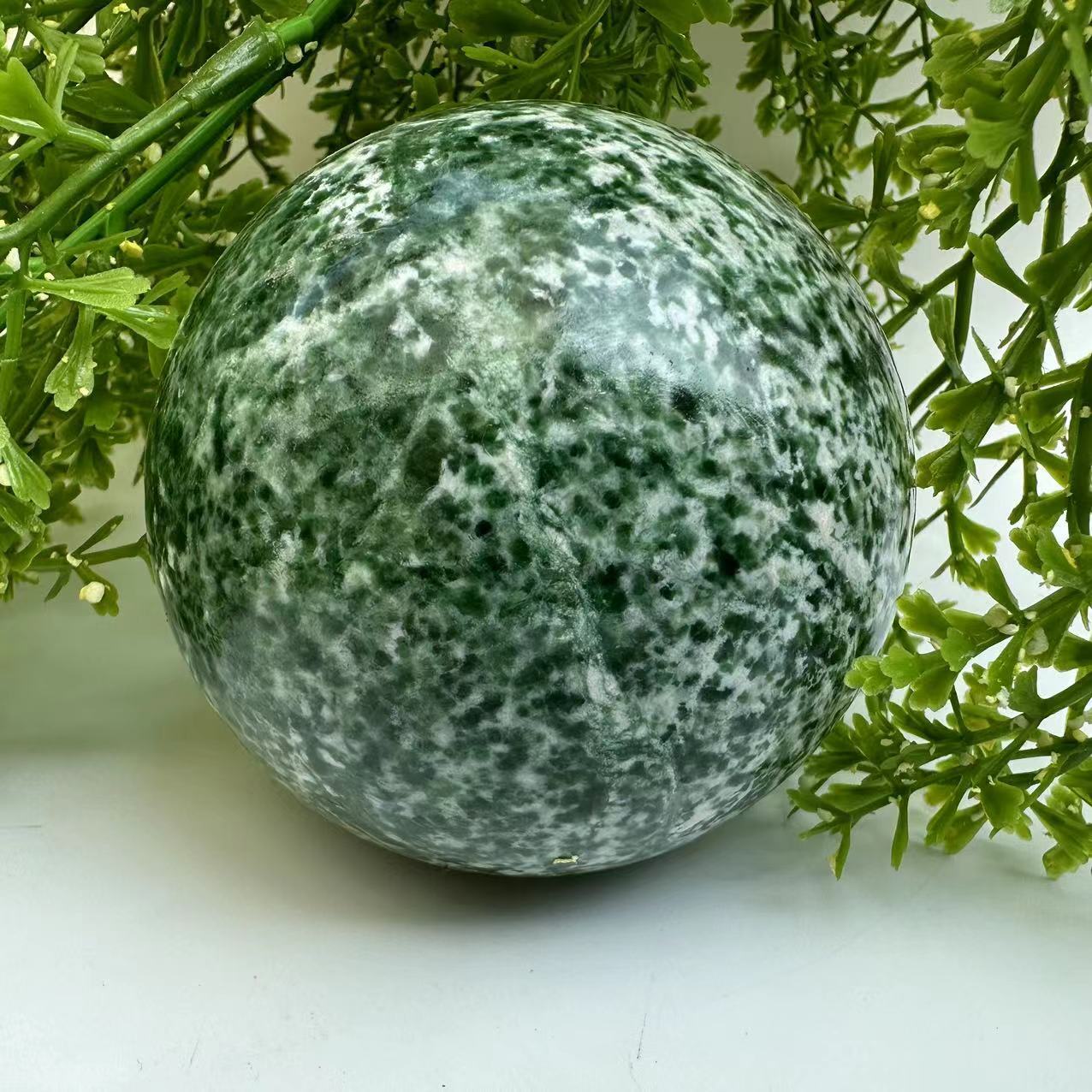 1pc 720g+Natural qinghai jade Ball quartz crystal sphere Reiki Healing 75mm+