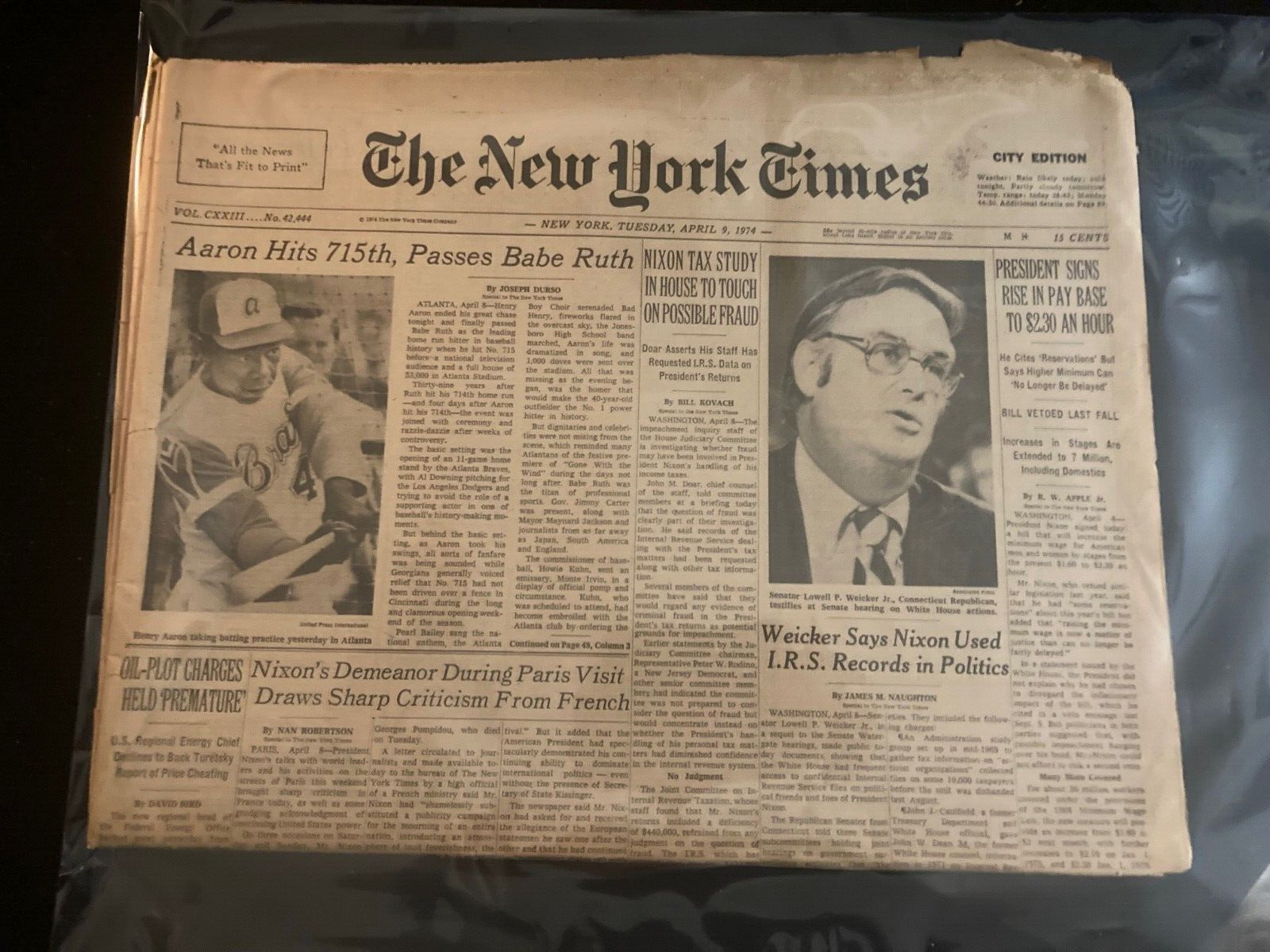 1974 APRIL9  NEW YORK Times NEWSPAPER - AARON HITS 715  passes Babe Ruth
