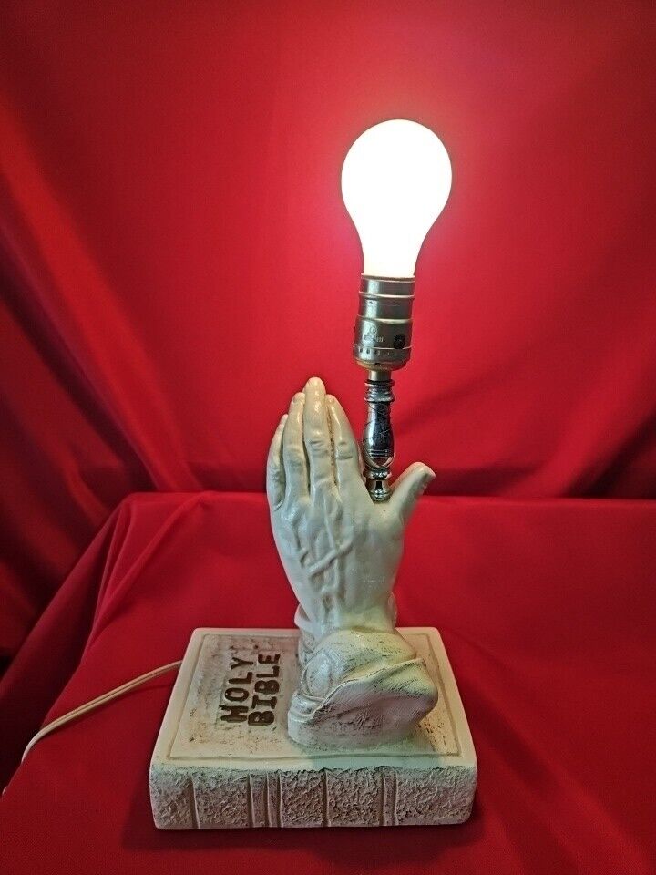 Vtg 1984 BIBLE PRAYING HANDS Ceramic Table Lamp Creative Decor Religious Jesus