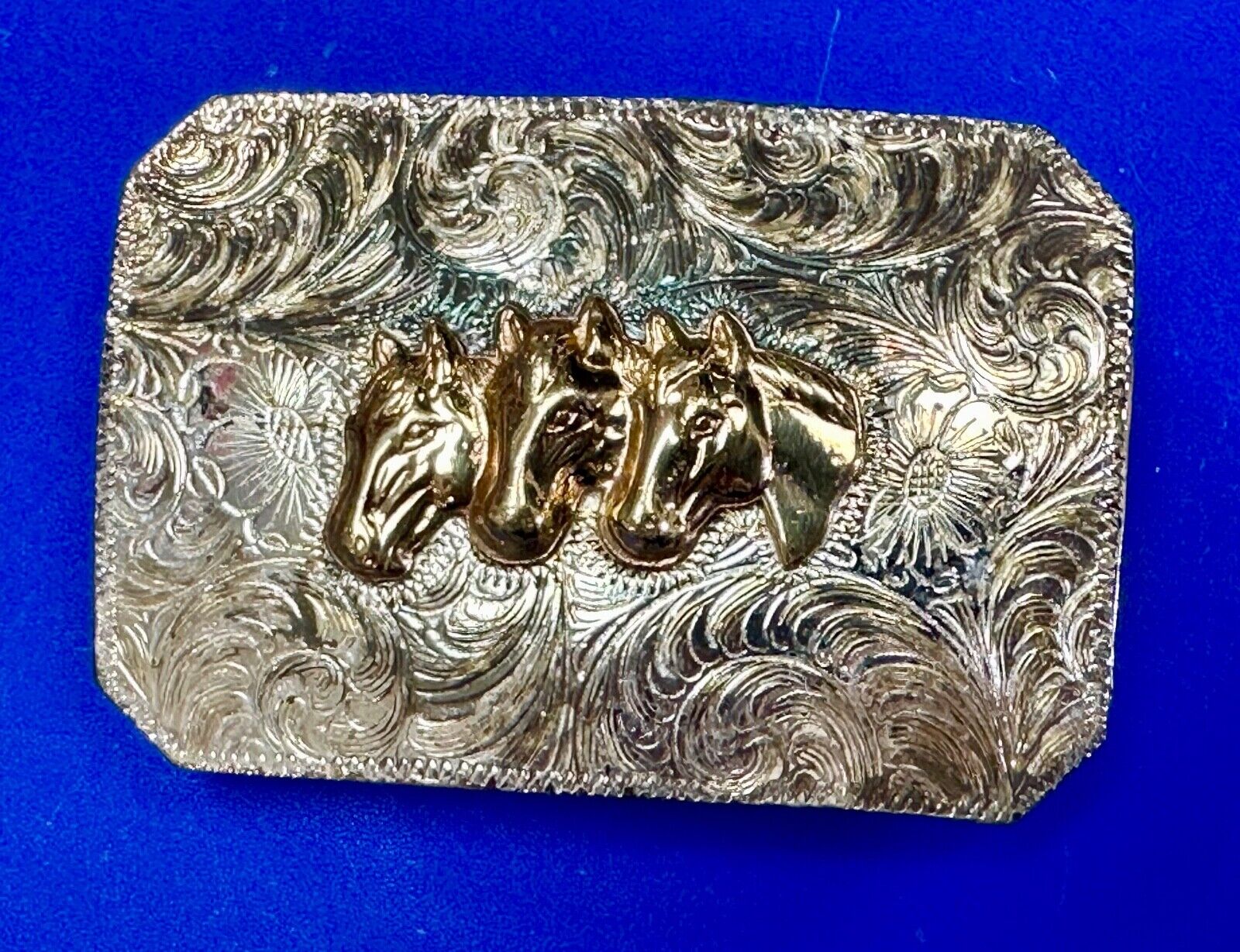 Gorgeous Three Horse Heads vintage M&F western products inc belt buckle