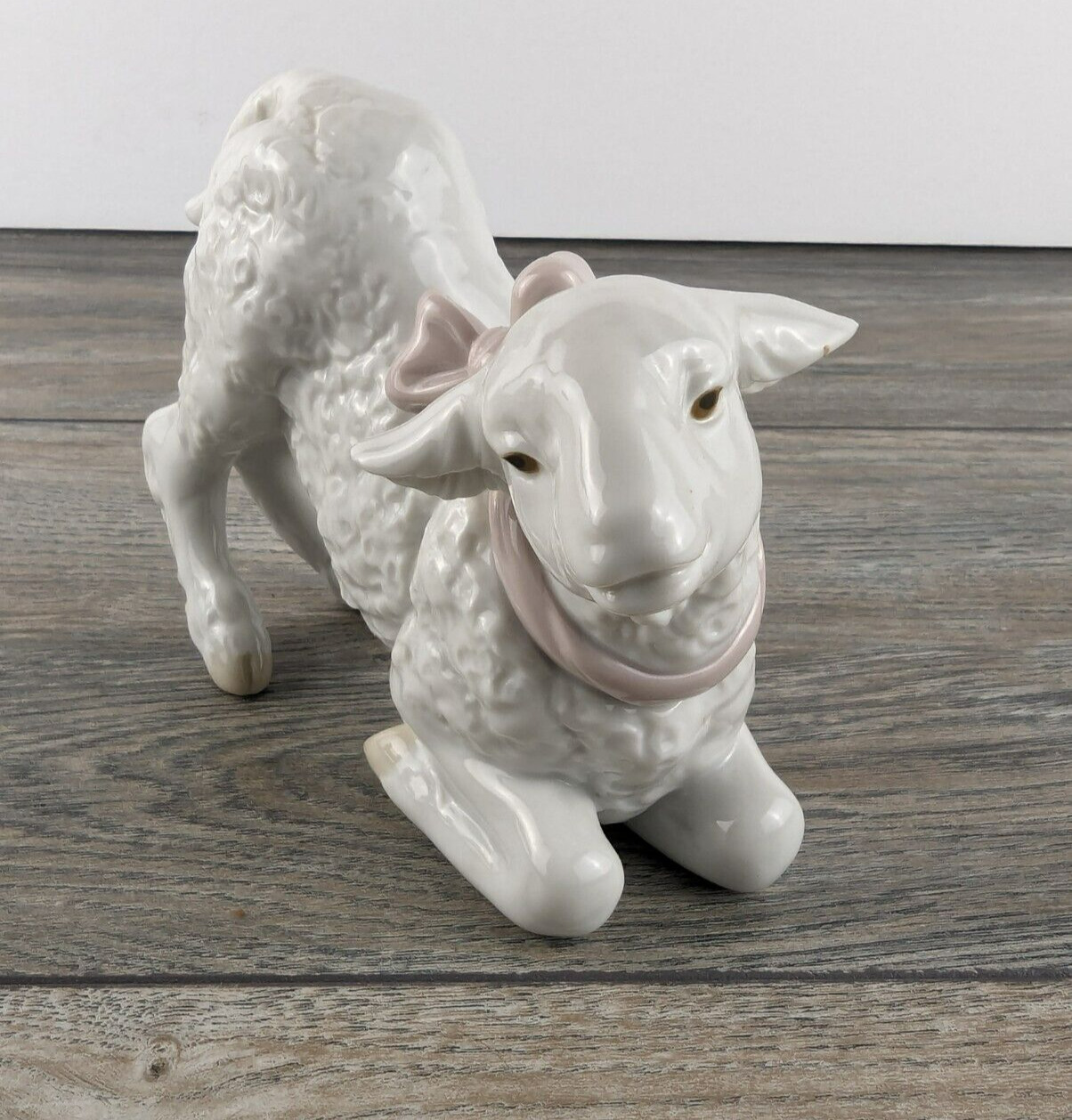 Lladro - 1997 Daisa Hand Made in Spain - Baby Girl Lamb Pink Bow Figurine -