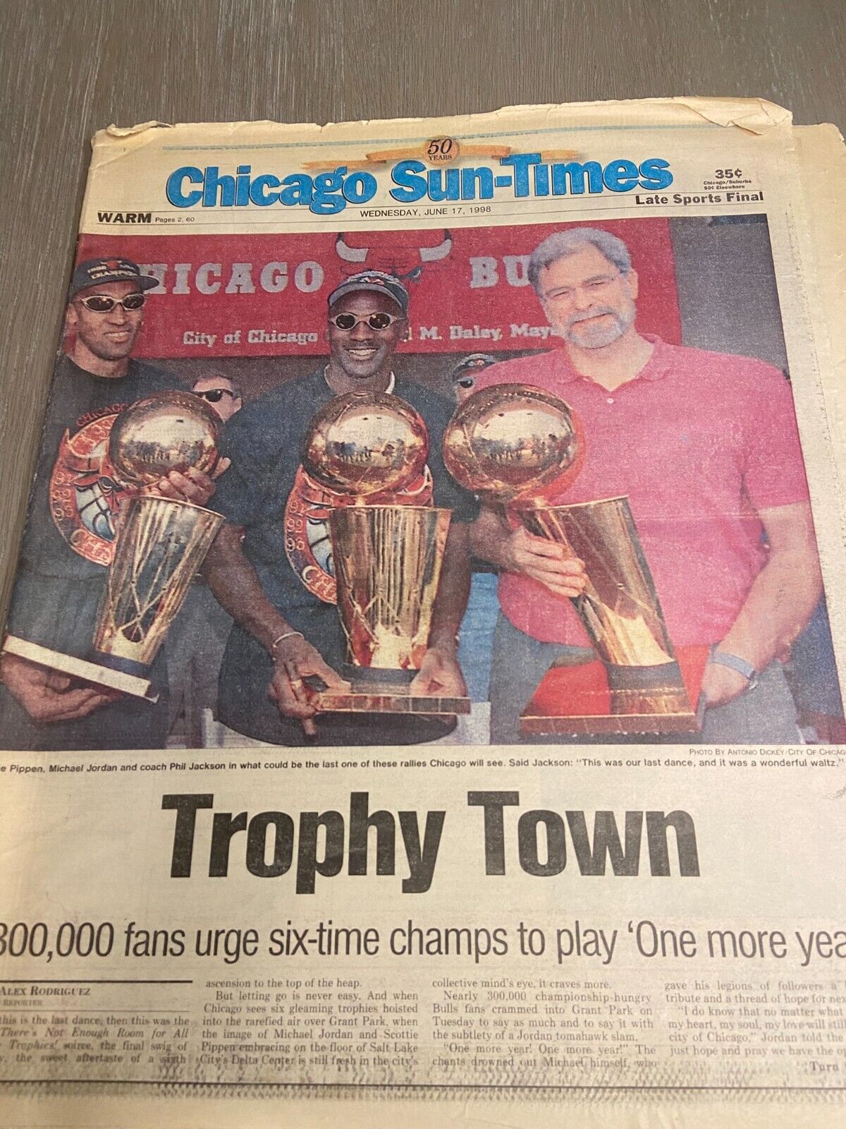 Chicago Sun Times Jun 17, 1998 - 