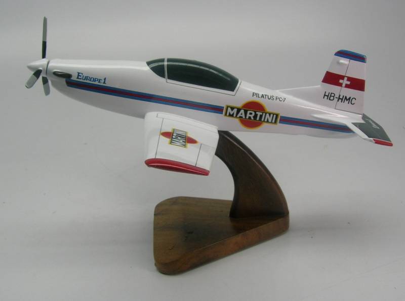PC-7 Pilatus Patrouille Martini Airplane Wood Model  Regular
