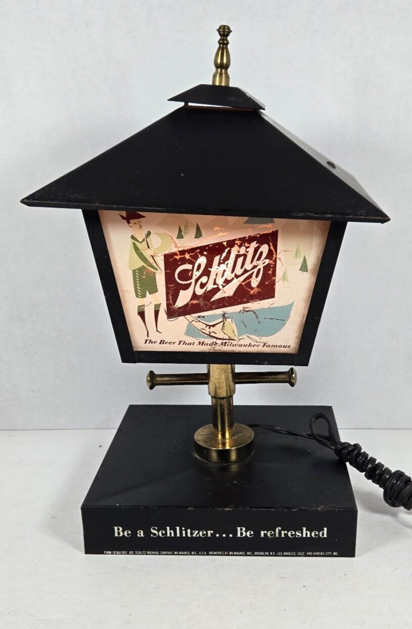 Vintage 1957 SCHLITZ LIGHTED BEER SIGN LAMP POST TABLE LANTERN BE A SCHLITZER