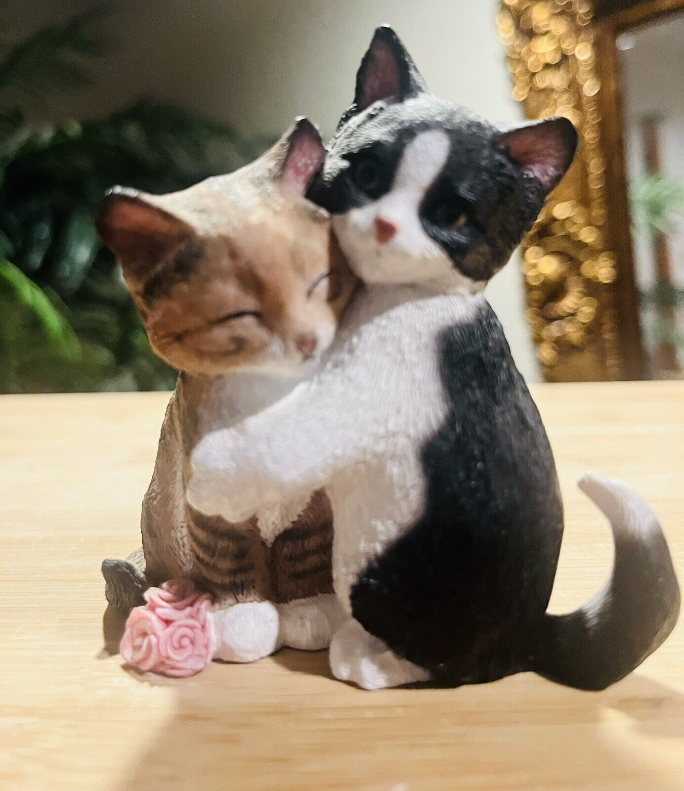 Lenox 2003 Kitty Sweethearts Black & White Hugging Orange Tabby Cat Figurine