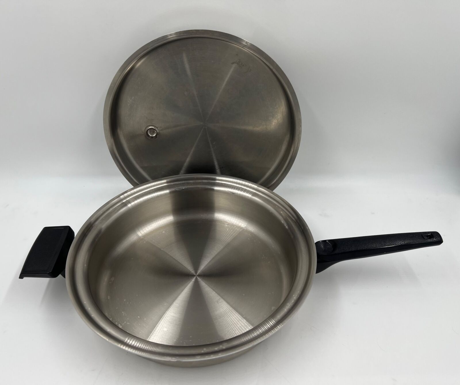Vintage EKCO E.H.P. Classic Collection Steel Craft 10.5” Fry Pan w-Vented Lid