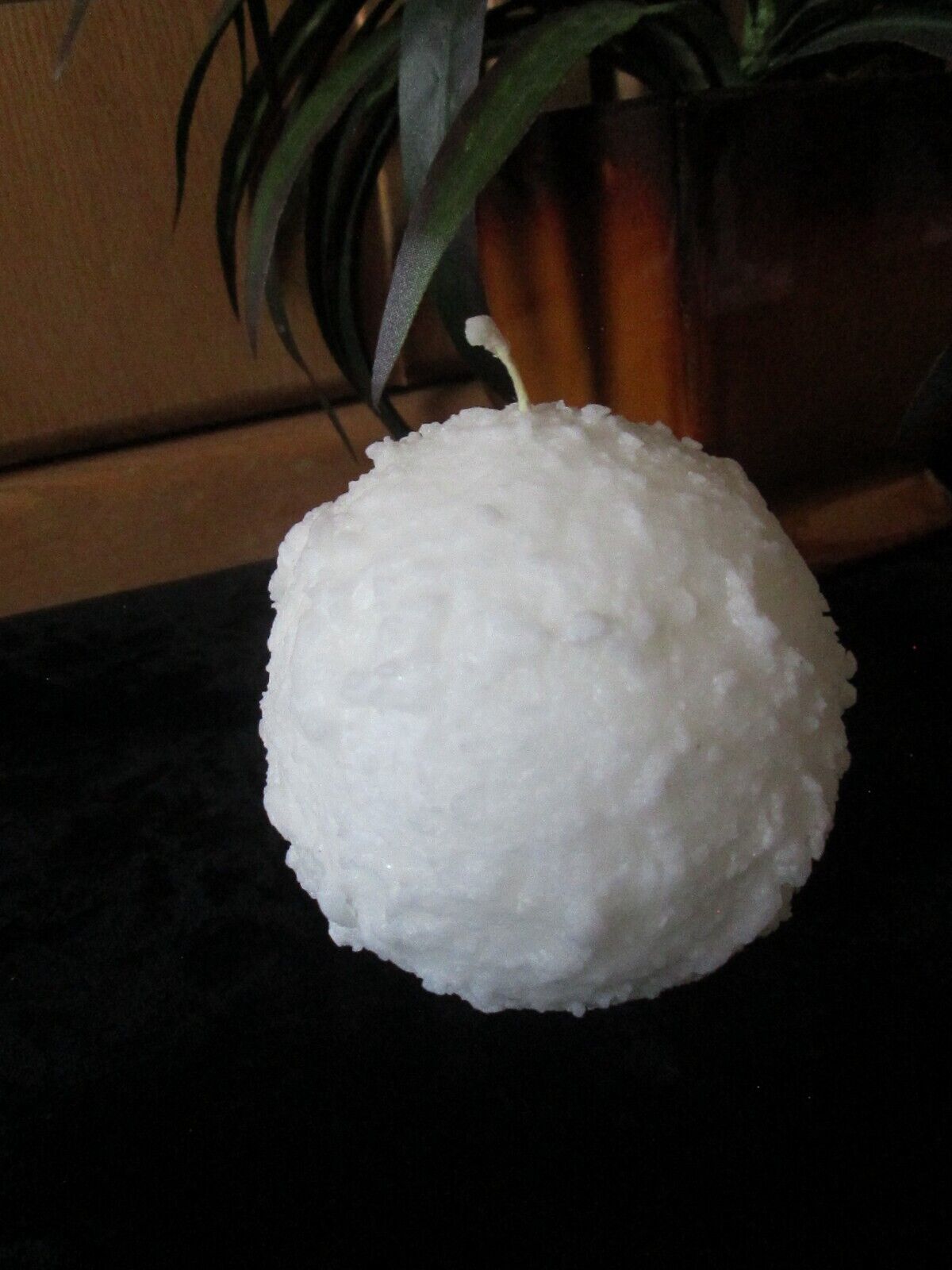 One New Partylite White Snowball Ball Candles 3.5” Holiday Lighting Decor Q3510