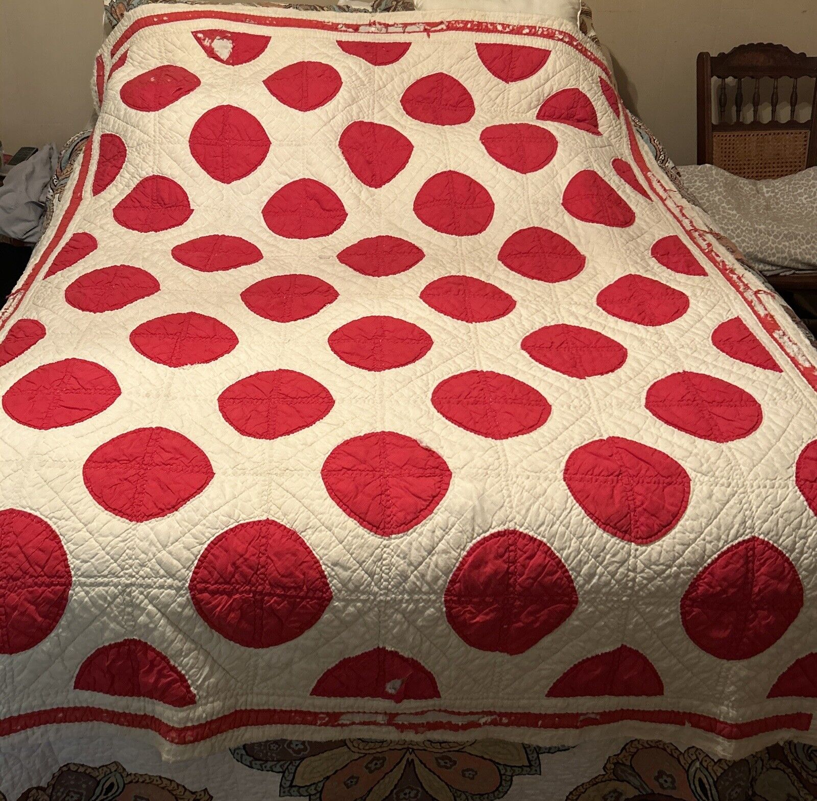 ANTIQUE RED & WHITE Circles HAND-STITCHED COTTON (62”X 74\