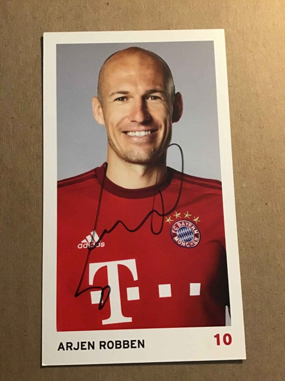 Arjen Robben, Netherlands 🇳🇱 FC Bayern Munich 2015/16 hand signed