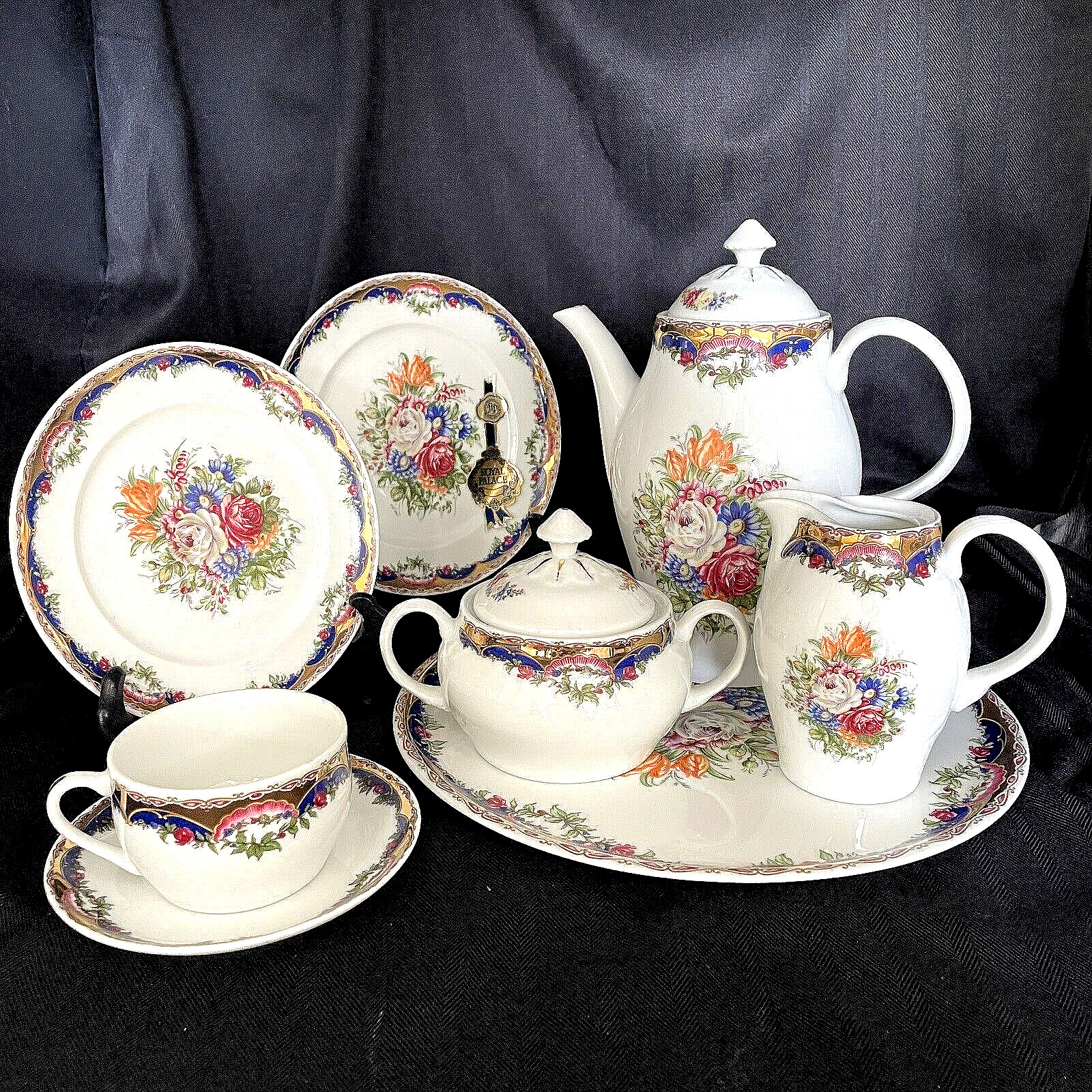 ROYAL PALACE COFFEE SERVICE - 44 PIECES