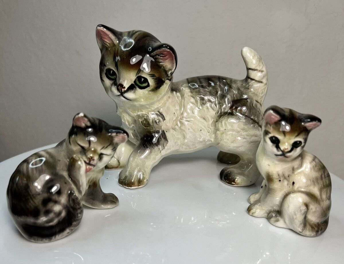 Vintage Royal Japan Striped Tabby Cats (3)