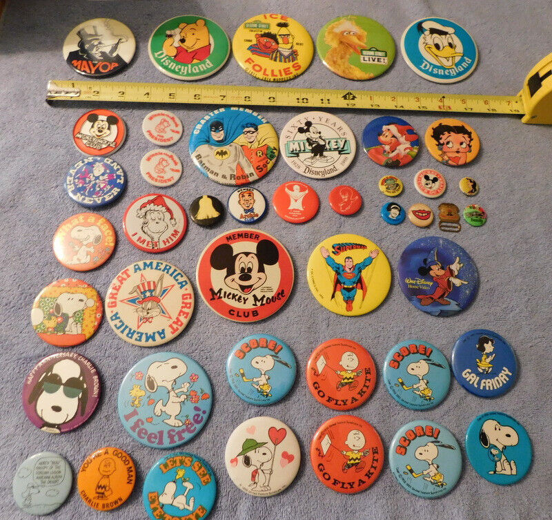 Vintage Snoopy Peanuts Mickey Mouse Disneyland Sesame Street Button Pin 44 Lot