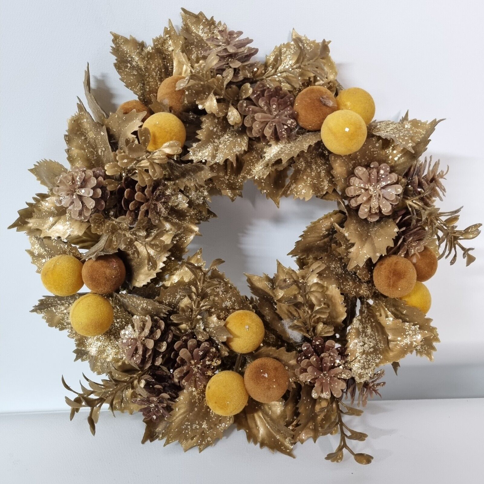 VTG Wreath Holiday Fall Plastic Gold Glitter MCM Retro Felted Christmas 11
