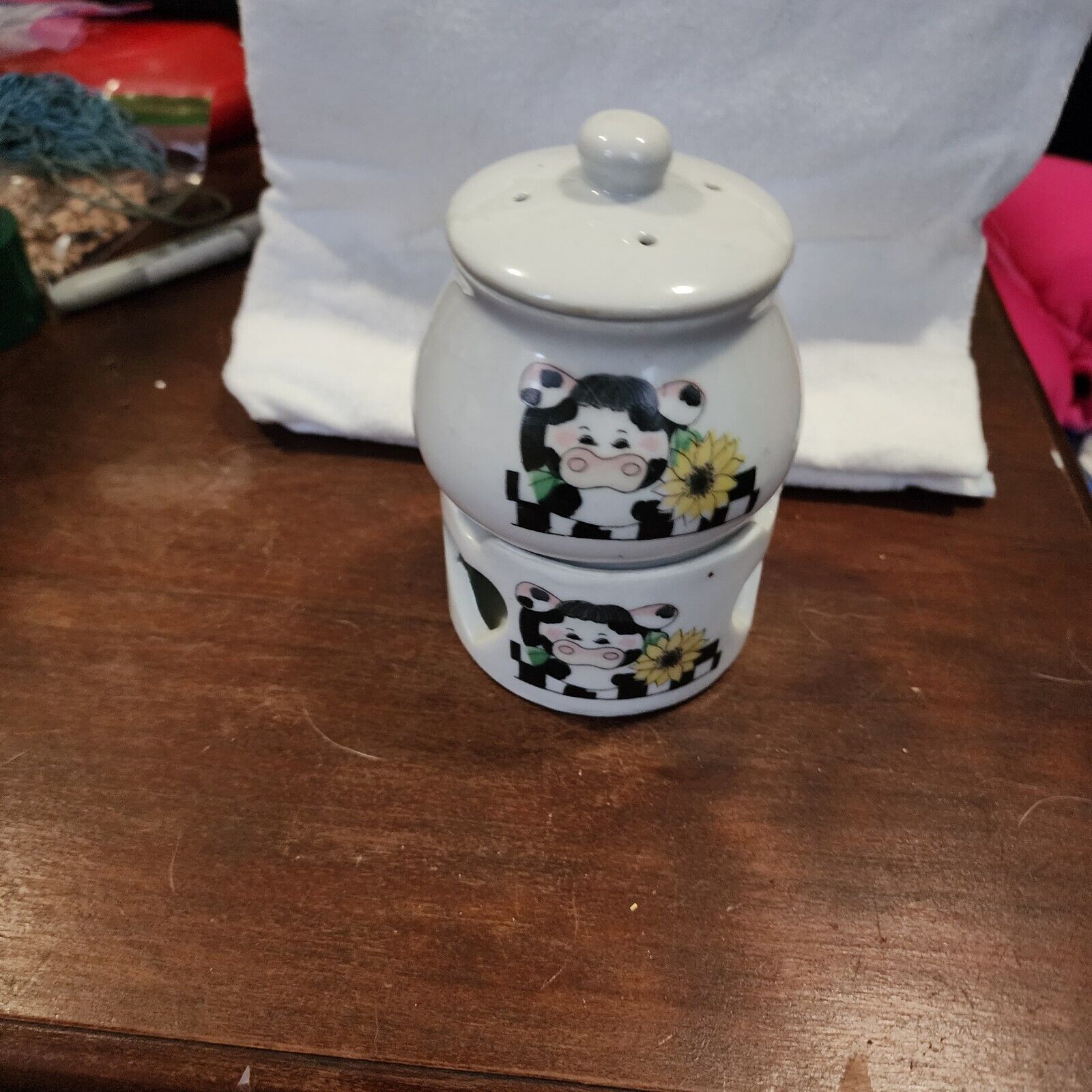 Small Cow Themed Ceramic Candle Warmer with Shade