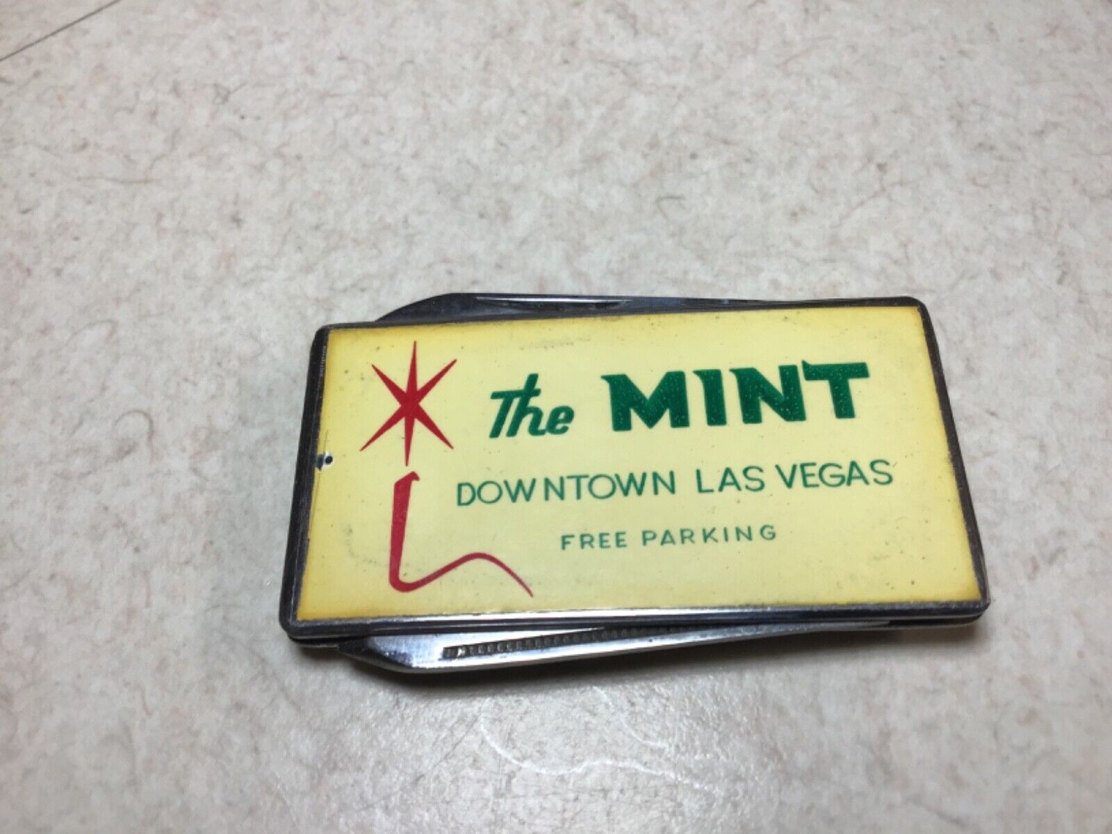 Vintage The MINT DOWNTOWN LAS VEGAS Casino Collectible Money Clip Knife