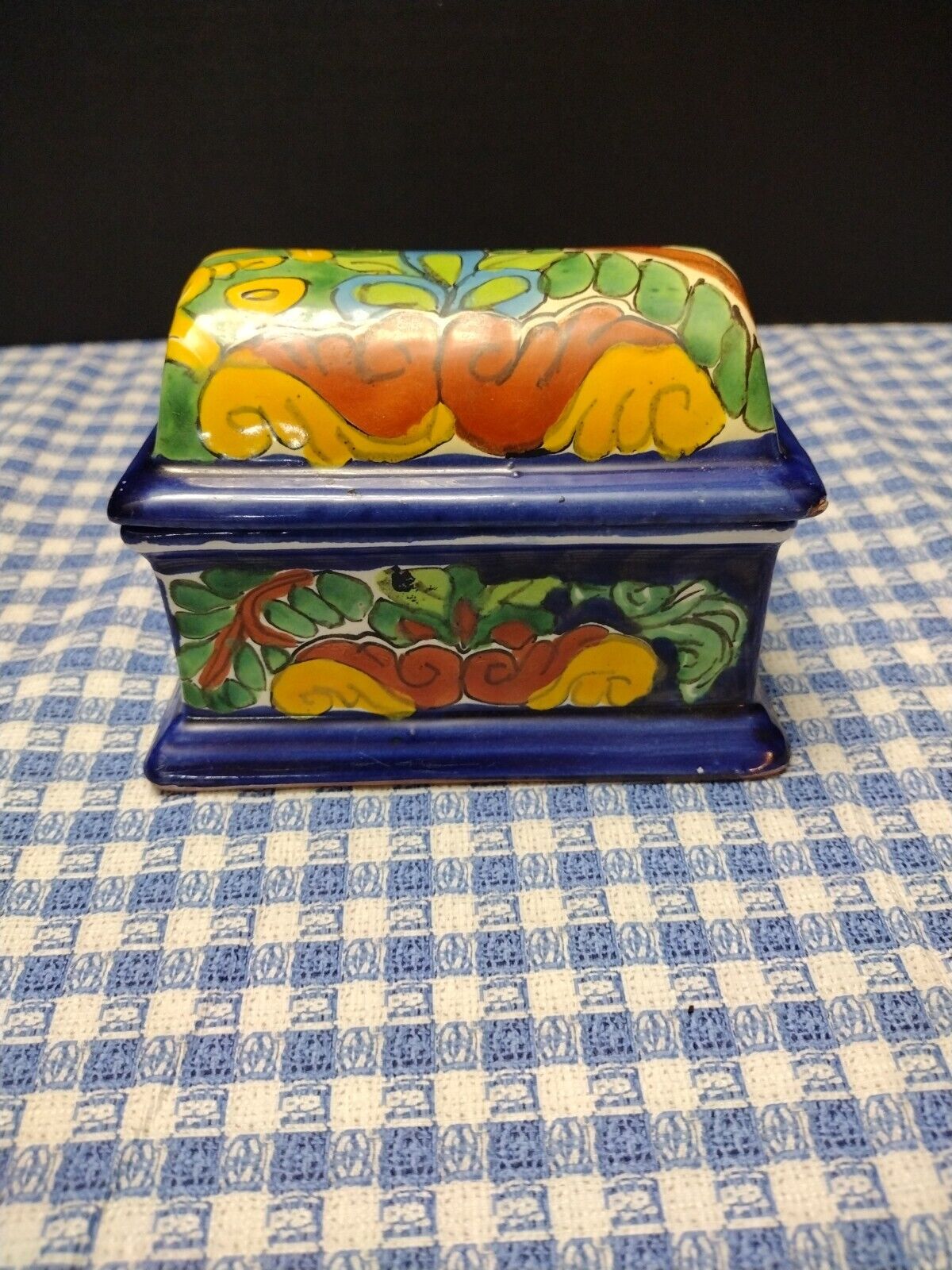 Vintage Mexican Talavera Pottery Hecho En Mexico W/Lid Chip On Lid
