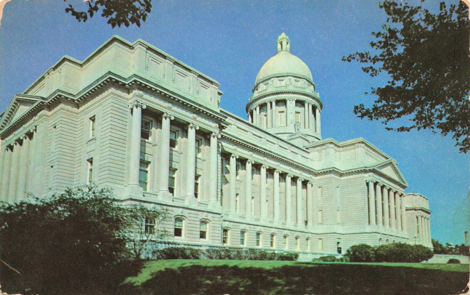Postcard Kentucky State Capitol Frankfort Kentucky VTG