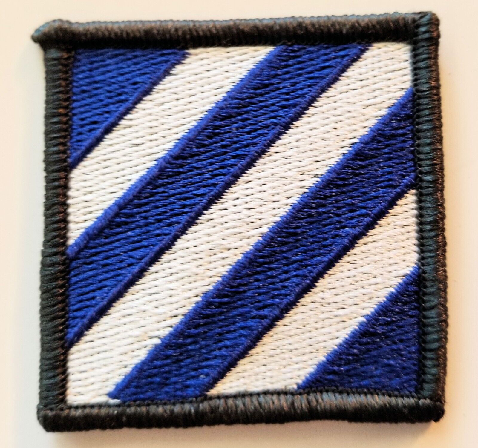 US ARMY 3RD INFANTRY DIVISION ROCK OF THE MARNE US GOVERNMENT ISSUE USGI PATCH