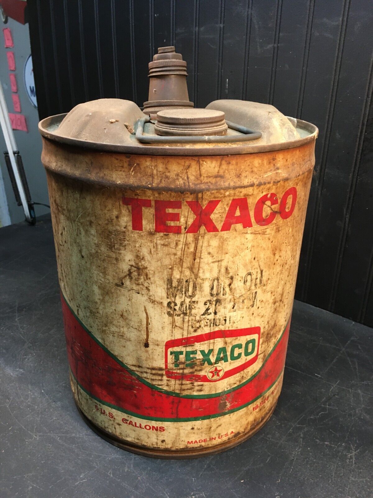 Vintage 1975  Texaco Motor Oil 5 Gallon Metal  Gas Can  Garage Art
