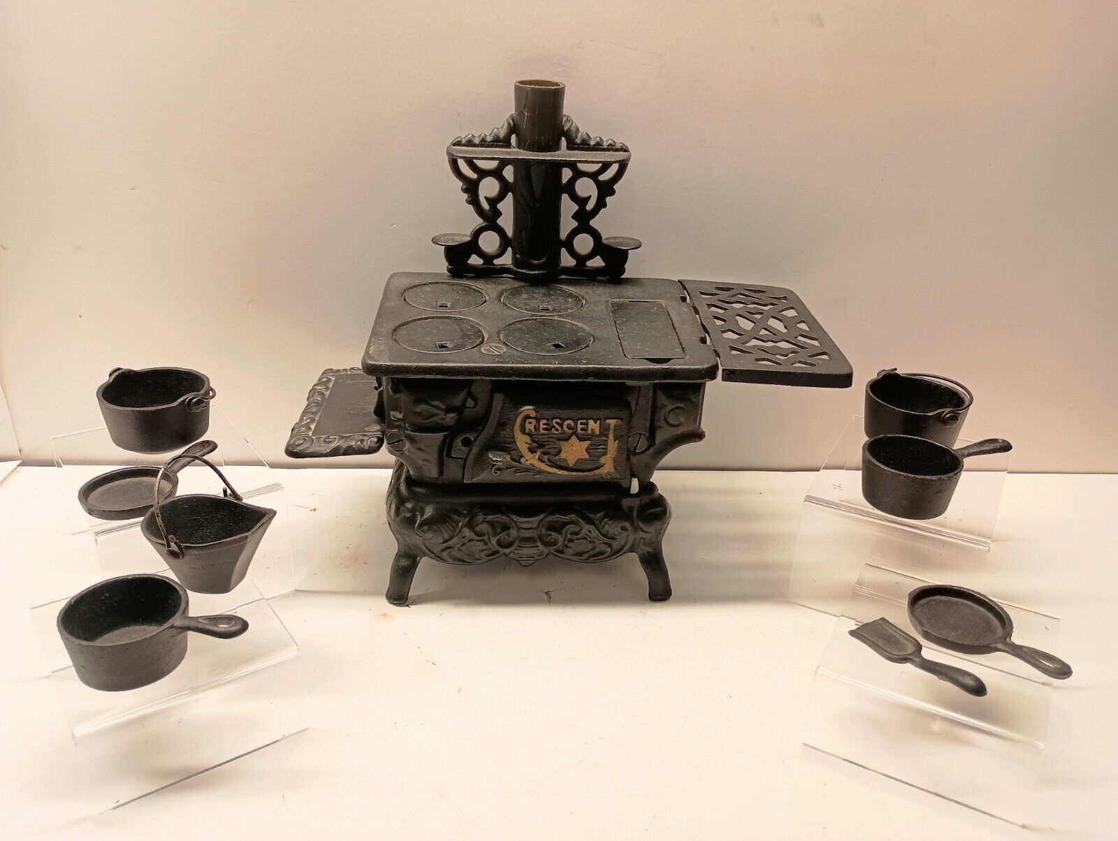 CRESCENT Vintage Mini Toy Cast Iron Wood Stove Pots + Pans + Accessories 