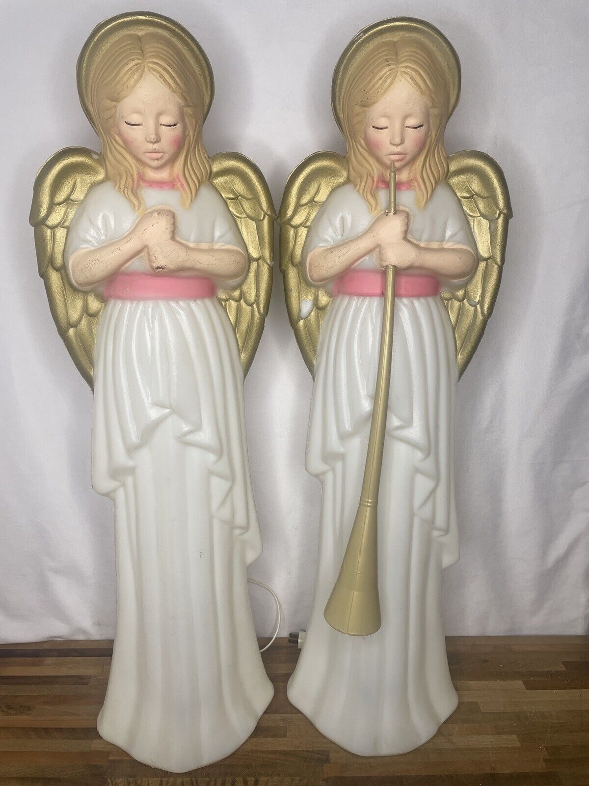 Vntg Pair of TPI Lighted Blow Mold Angels 1 Gold Horn Christmas Nativity 34”