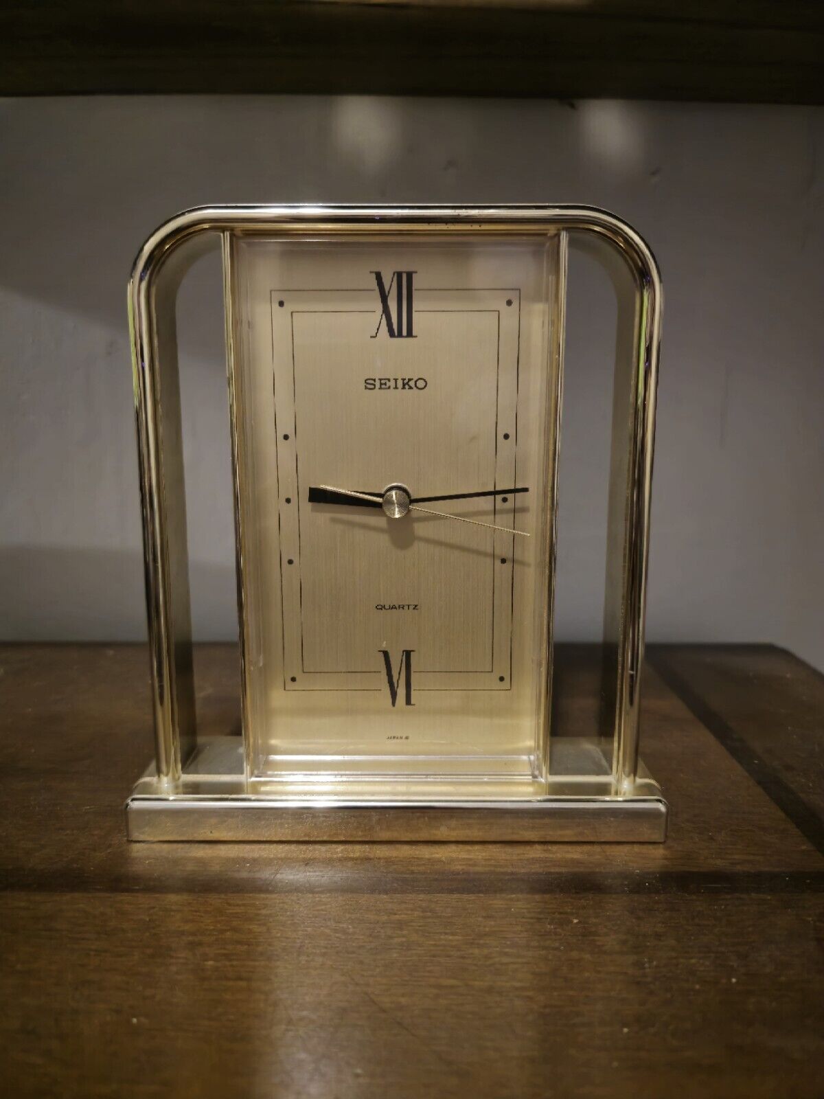 SEIKO Desk Clock, Quarts Movement, Gold Tone, Antique/Vintage 