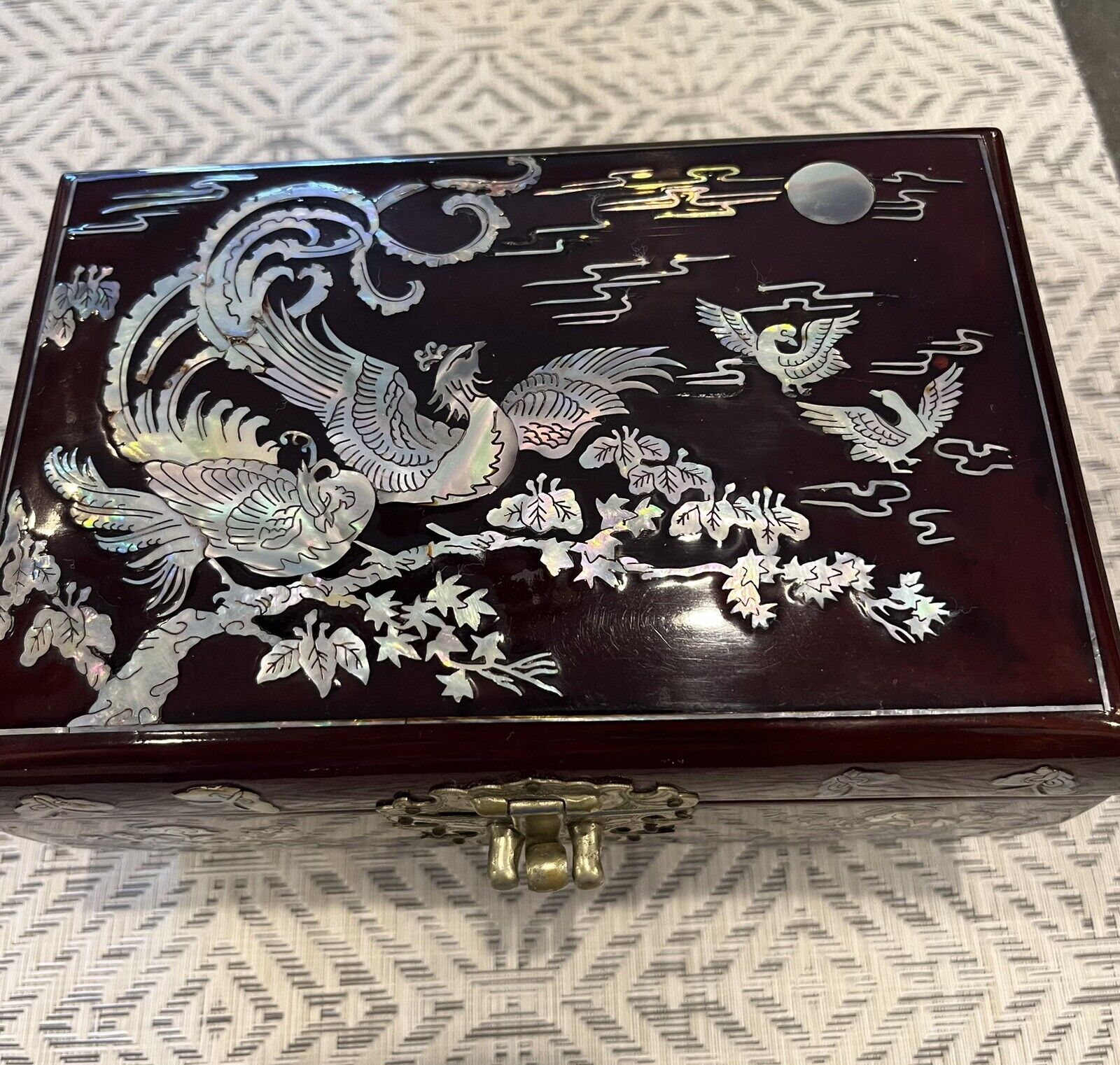 Vintage Asian Lacquered Mother Of Pearl Inlay Pheasants Jewelry Box           B1