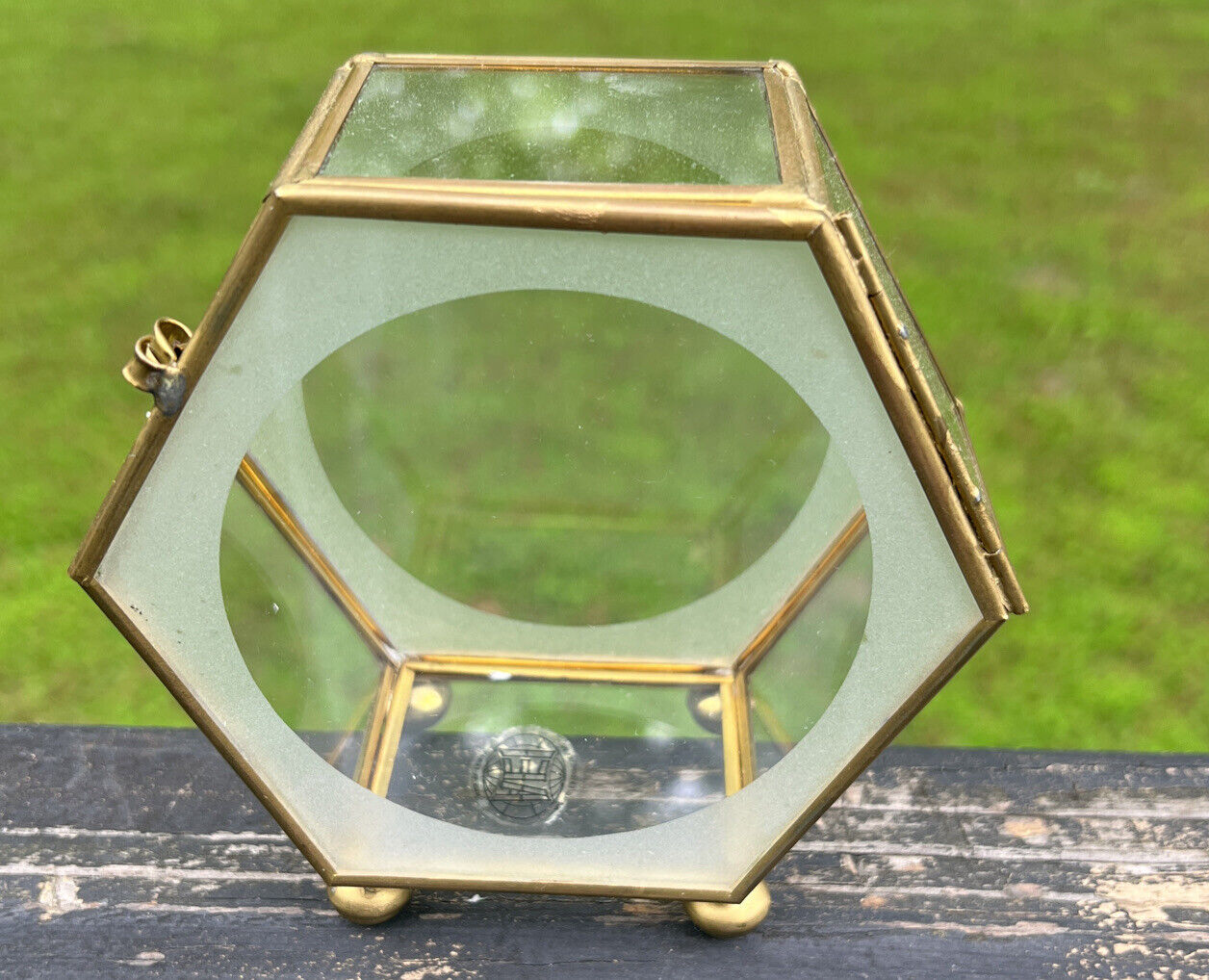 Vintage Octagon Gold Trim Glass Box 5x5x2.5