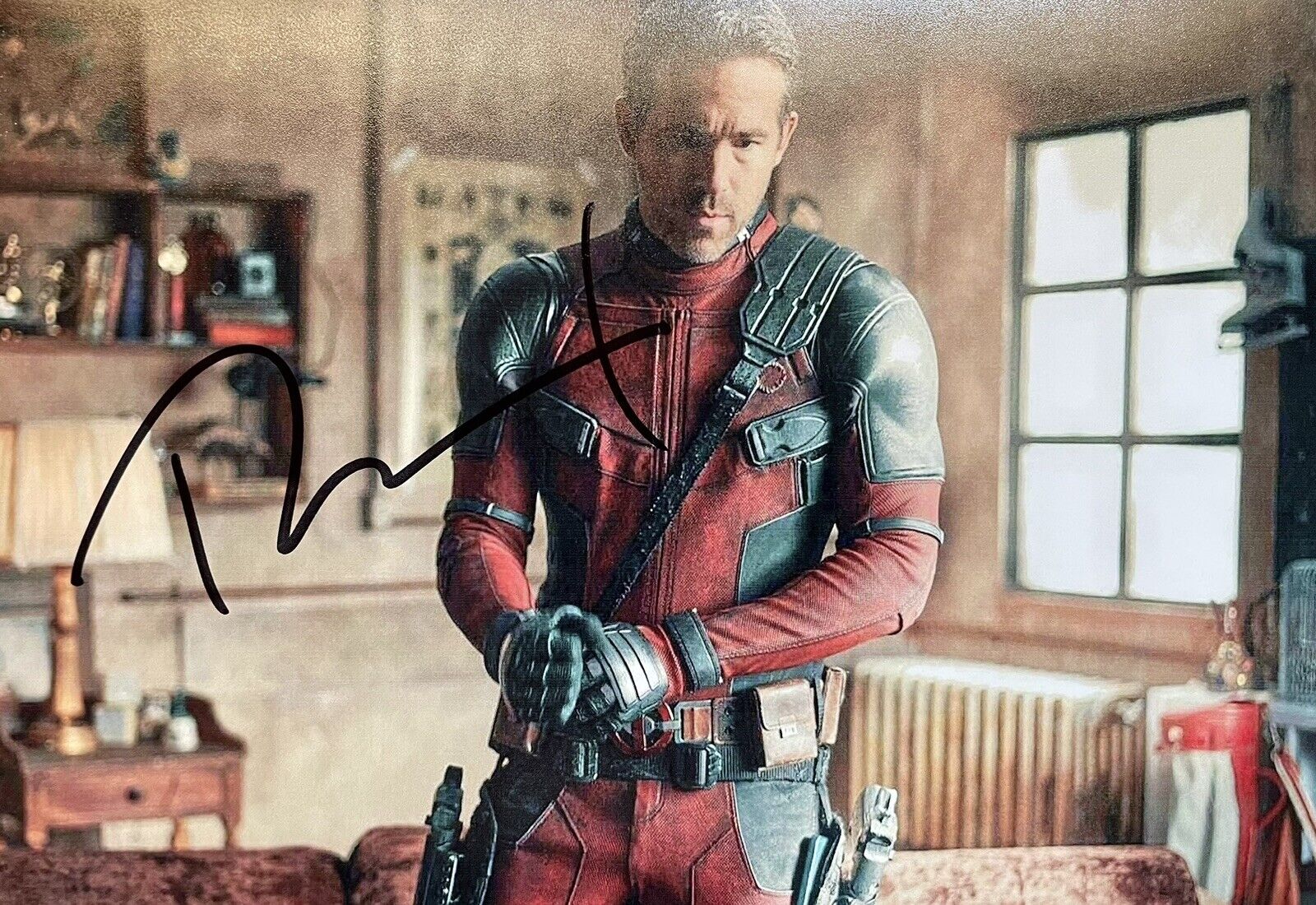 Ryan Reynolds (Deadpool) Hand-Signed 7x5 inch Photo Original Autograph Signature
