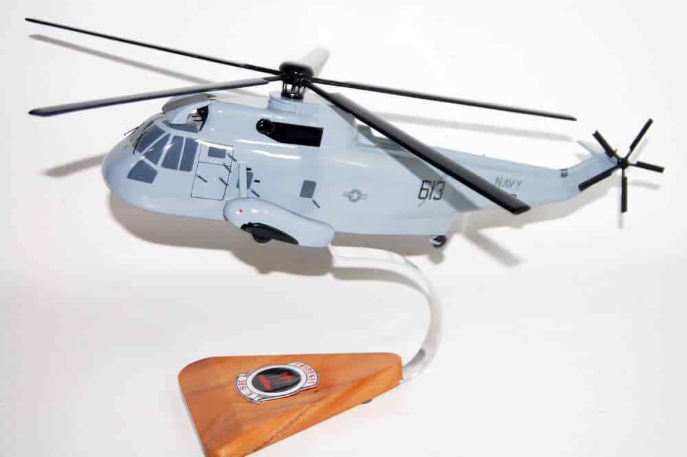 Sikorsky® SH-3 Sea King™, HS-3 Tridents, 16\
