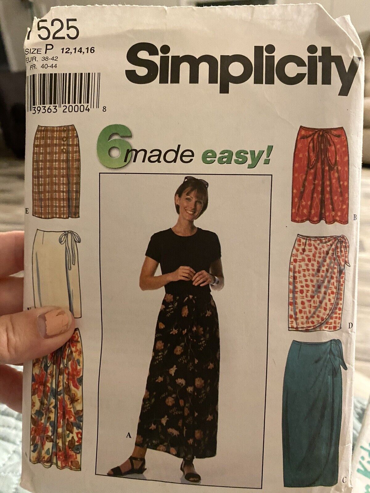 1997 Vintage Simplicity Sewing Pattern 7525 Size 12-16 Cut and Complete 