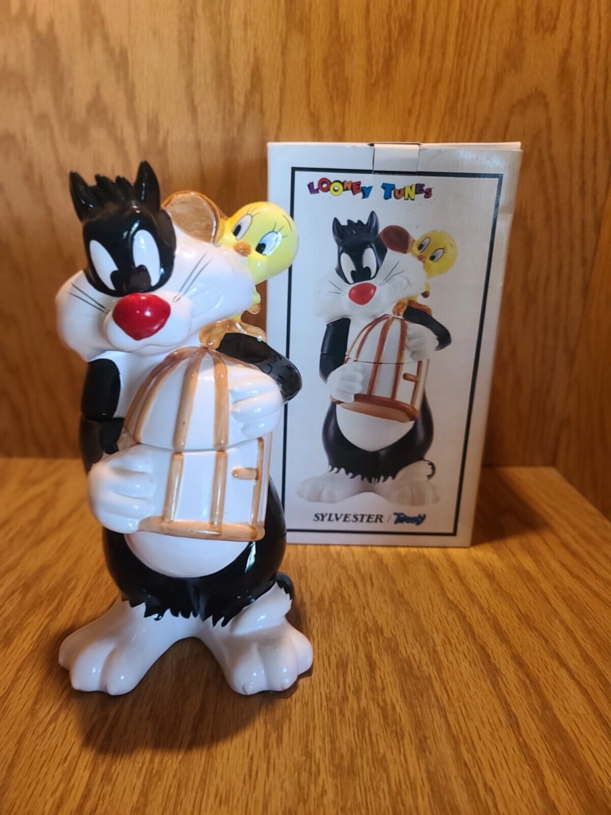 Vintage 1993 Looney Tunes Sylvester/Tweety Cookie Jar W/ Original Box